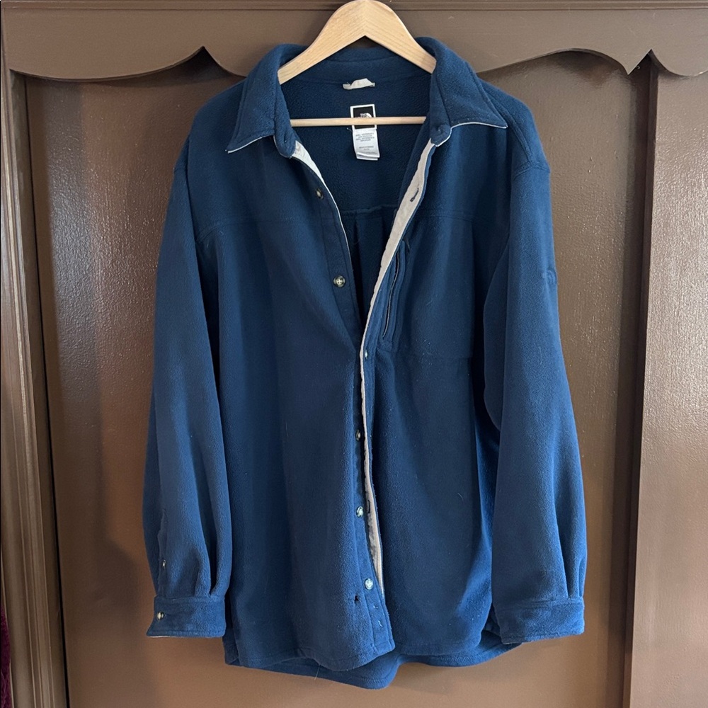 The North Face Men's Navy Blue Lightweight Shirt Jacket
